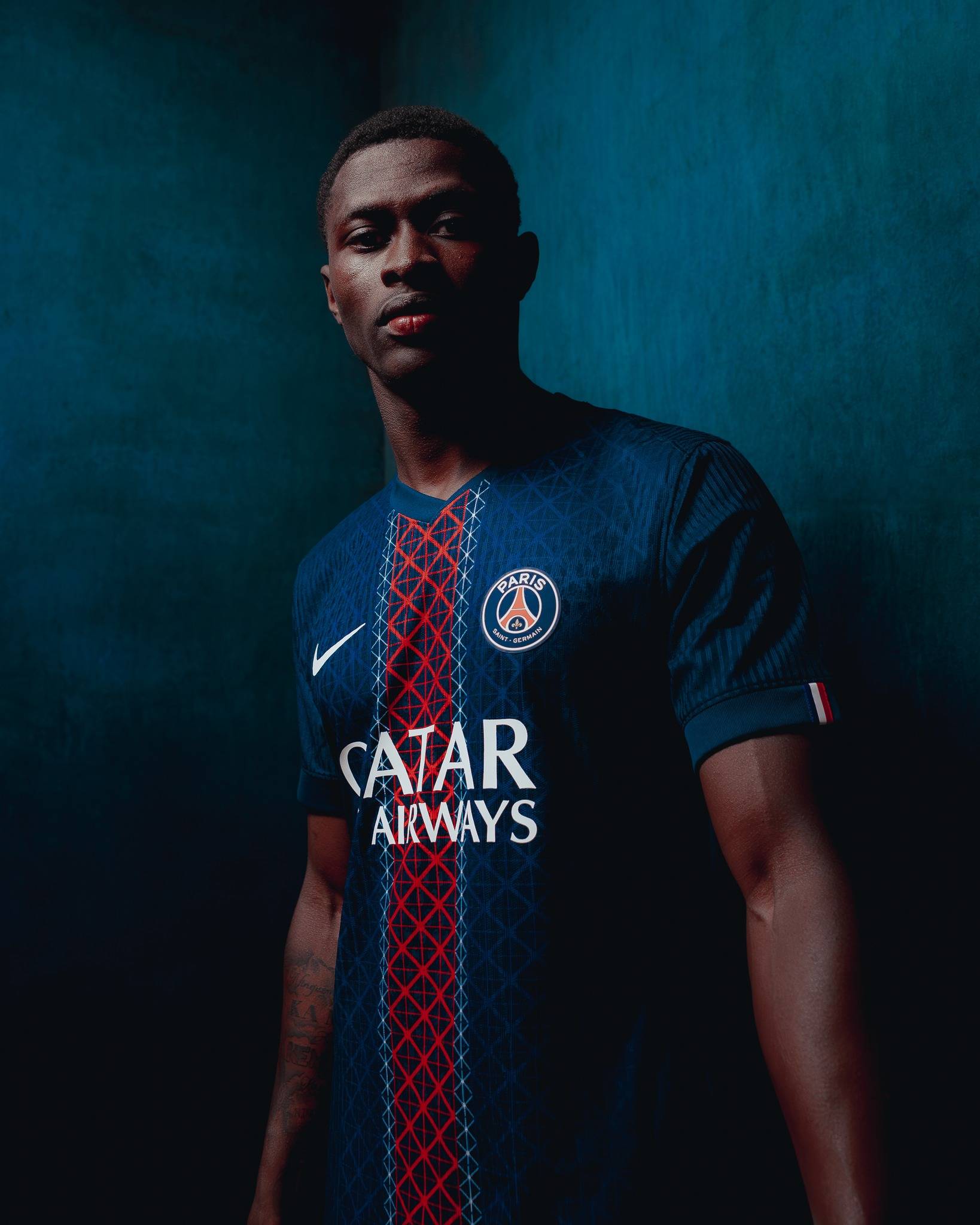 第二次“出差”，泰州的苏超冠军奖杯亮相成都幸福城市非遗展