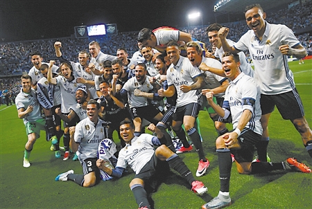 凯里·詹娜养女晒奢华生活，其母21岁跻身十亿富豪榜