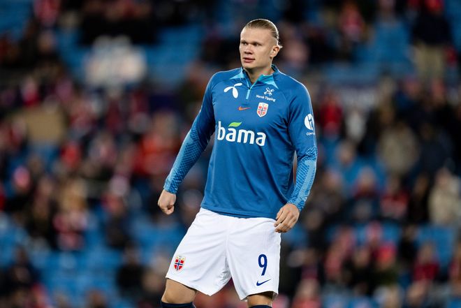 帕尔马官方：铃木彩艳左手中指及手舟骨复合骨折，将接受手术